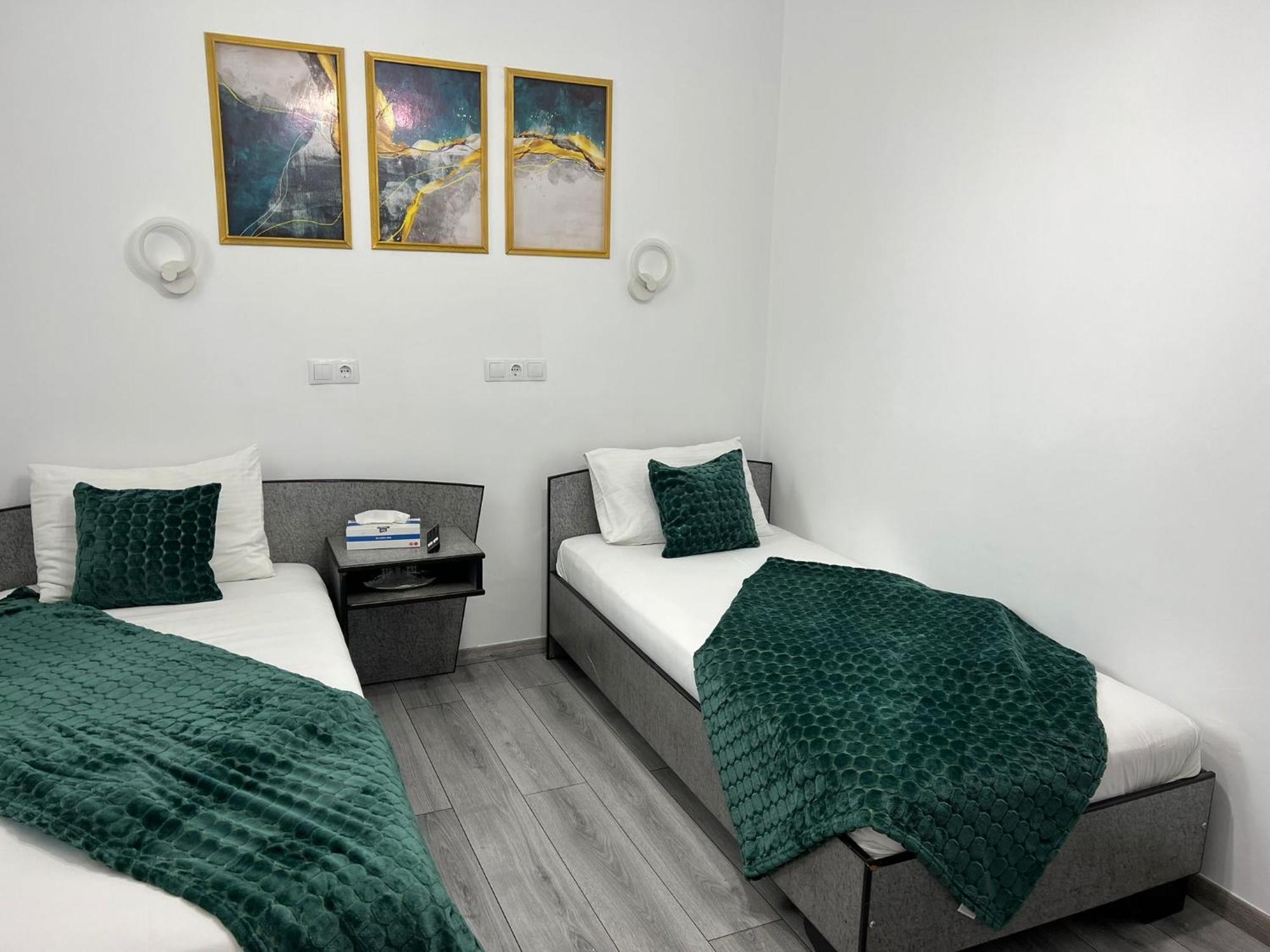 Motel Buti Sighetu Marmaţiei Eksteriør billede