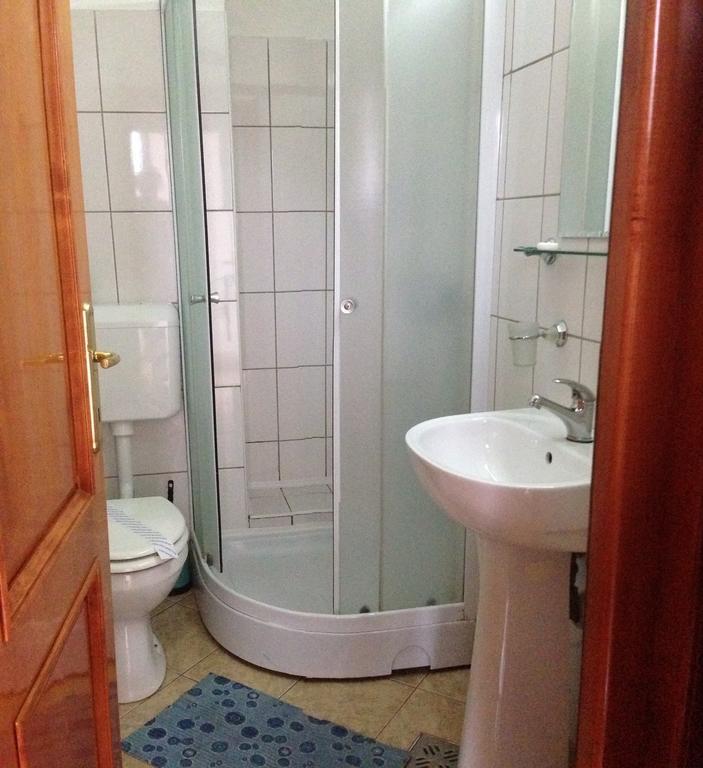 Motel Buti Sighetu Marmaţiei Værelse billede
